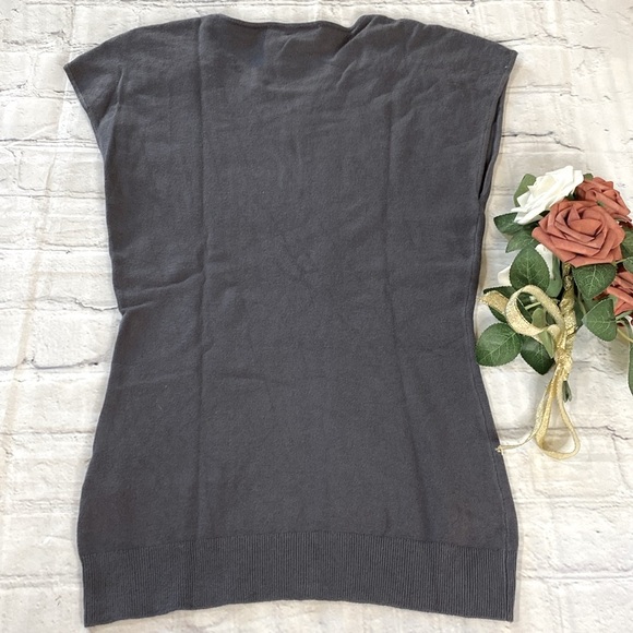 Zara Gray Studded Shoulder Top - Picture 9 of 13